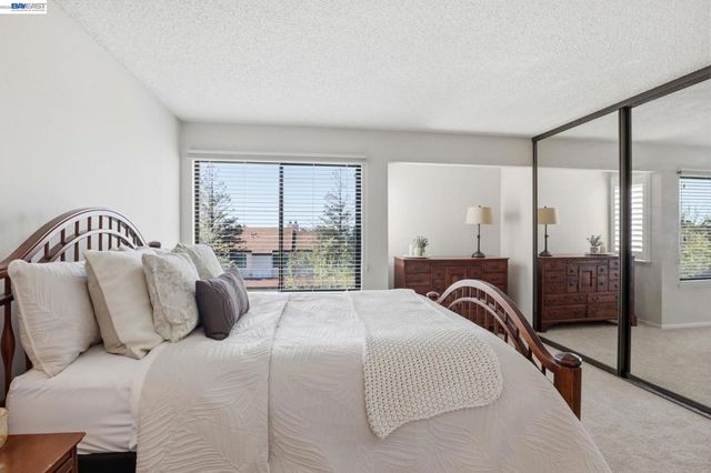 21109 Gary Dr 220, Hayward, CA 94546