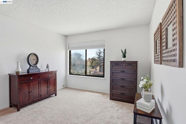 21109 Gary Dr 220, Hayward, CA 94546