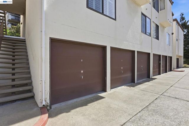 21109 Gary Dr 220, Hayward, CA 94546