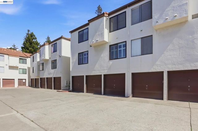 21109 Gary Dr 220, Hayward, CA 94546
