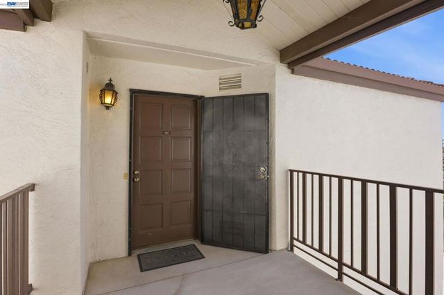 21109 Gary Dr 220, Hayward, CA 94546