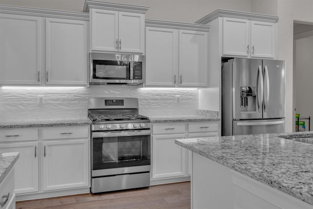 10511 LAWRENCEBURG LN N, Lakeland, TN 38002