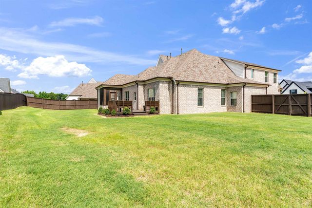 10511 LAWRENCEBURG LN N, Lakeland, TN 38002