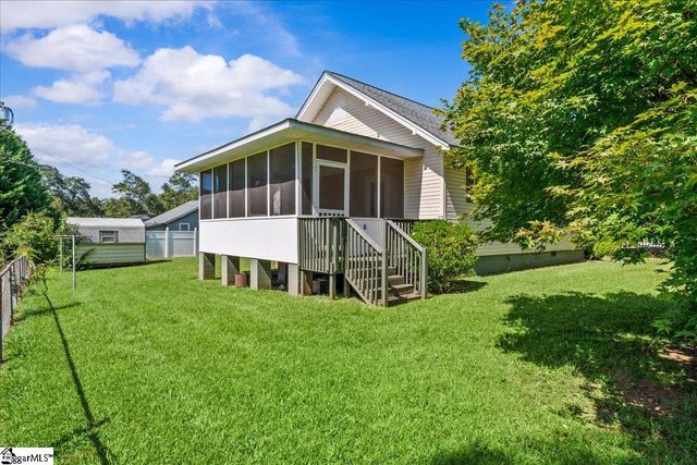 7 Clay Street, Liberty, SC 29657