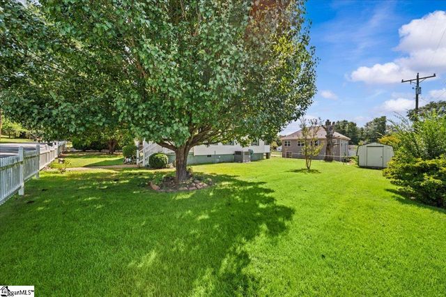 7 Clay Street, Liberty, SC 29657