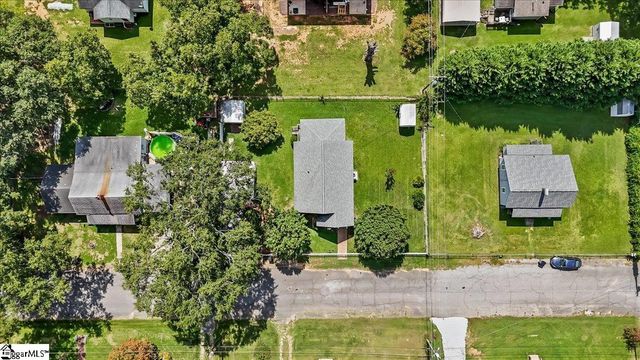 7 Clay Street, Liberty, SC 29657
