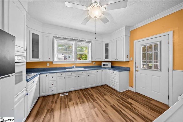 7 Clay Street, Liberty, SC 29657