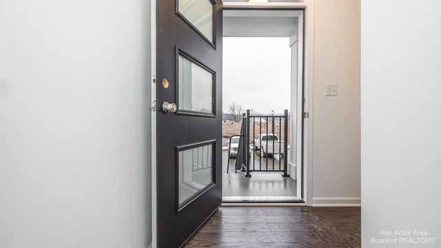 2793 Bristol Rdg Drive 45, Ann Arbor, MI 48105