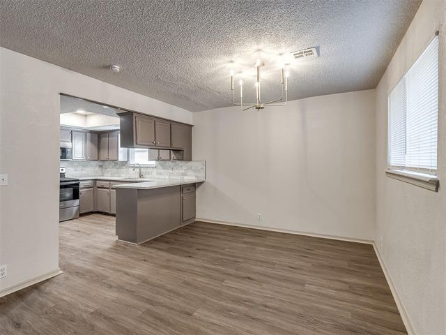 2109 Tanglewood Drive, Edmond, OK 73013