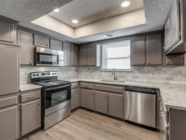 2109 Tanglewood Drive, Edmond, OK 73013