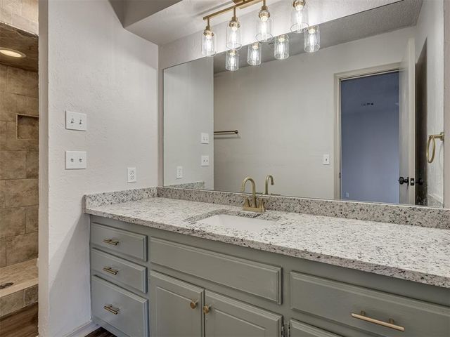 2109 Tanglewood Drive, Edmond, OK 73013