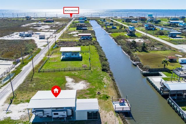 1109 Paisley Street, Gilchrist, TX 77617
