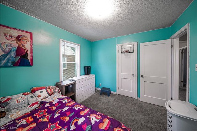 61 Hawk Avenue, Akron, OH 44312