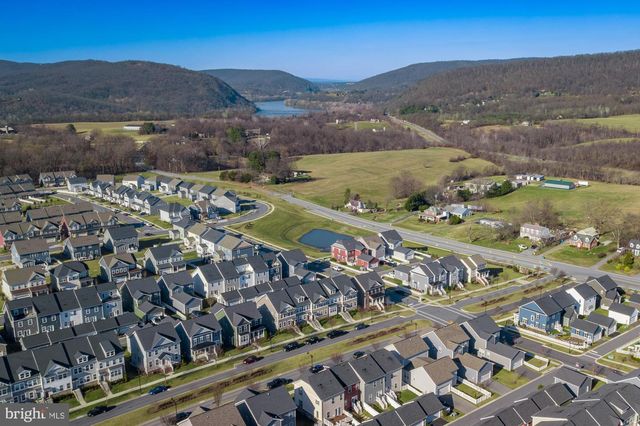 1316 MONOCACY CROSSING PKWY, Brunswick, MD 21716