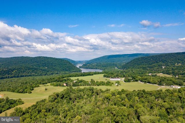 1316 MONOCACY CROSSING PKWY, Brunswick, MD 21716
