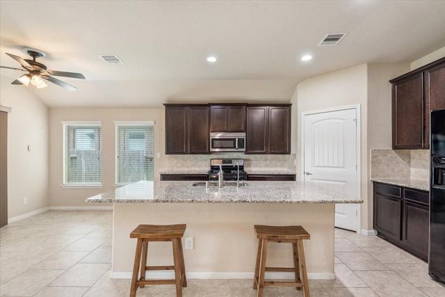 3914 Kellys Falls Lane, Katy, TX 77494