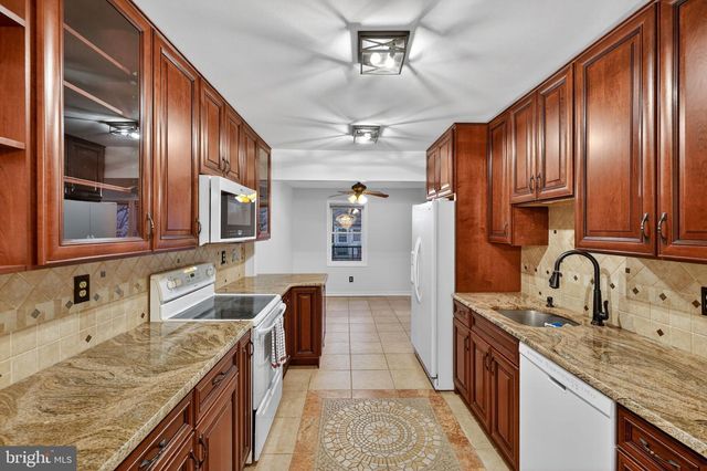 2313 WESTPORT LN, Crofton, MD 21114