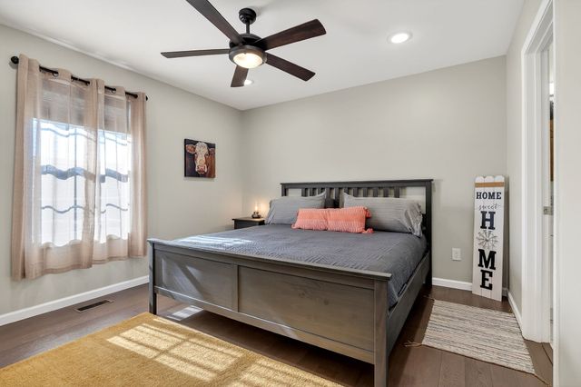 1663 Parker Rd, Sparta, TN 38583