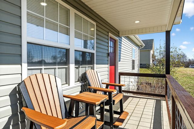 1663 Parker Rd, Sparta, TN 38583