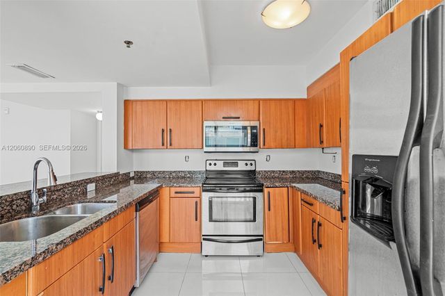 6362 Collins Ave 514, Miami Beach, FL 33141
