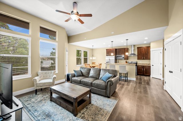 821 E OLIVIA CT, Salt Lake City, UT 84107