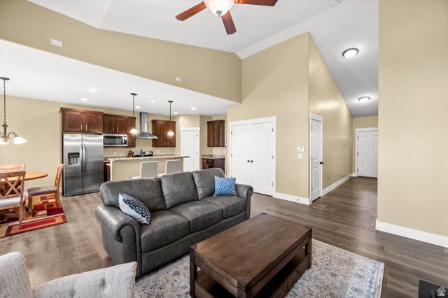 821 E OLIVIA CT, Salt Lake City, UT 84107