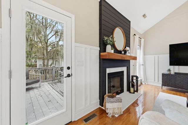 103 Shadowmoss Parkway, Charleston, SC 29414