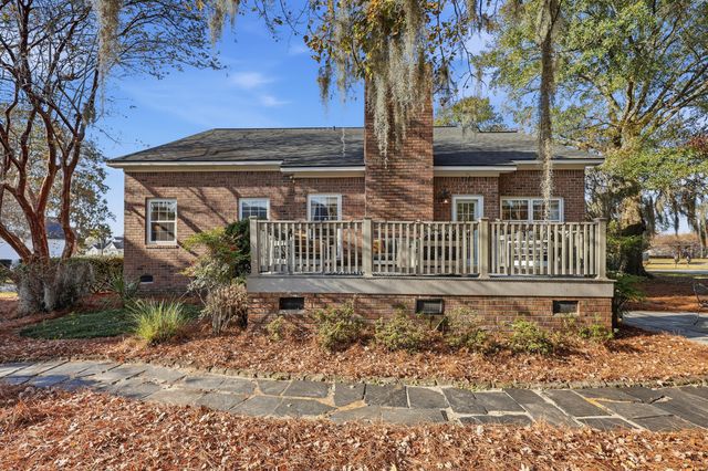 103 Shadowmoss Parkway, Charleston, SC 29414