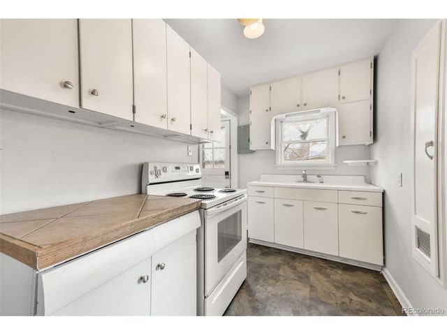 1134 N Cedar St, Colorado Springs, CO 80903