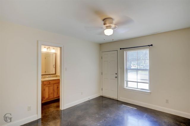 1005 Dalzell, Shreveport, LA 71104