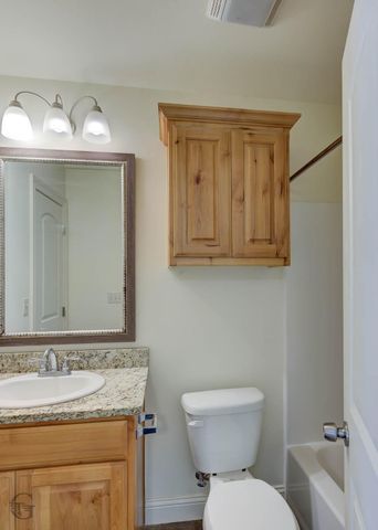 1005 Dalzell, Shreveport, LA 71104
