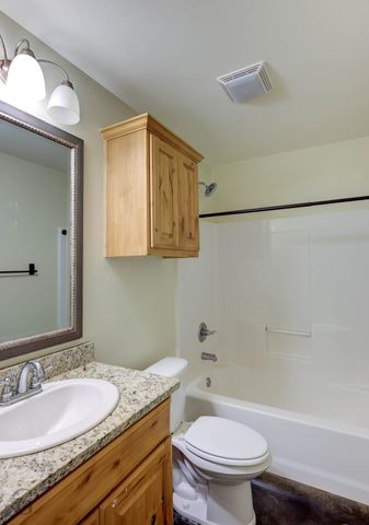 1005 Dalzell, Shreveport, LA 71104
