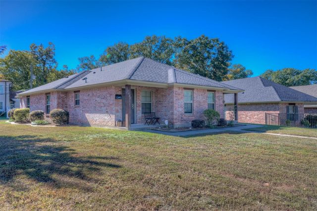 1005 Dalzell, Shreveport, LA 71104