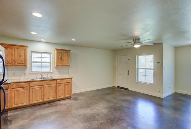 1005 Dalzell, Shreveport, LA 71104