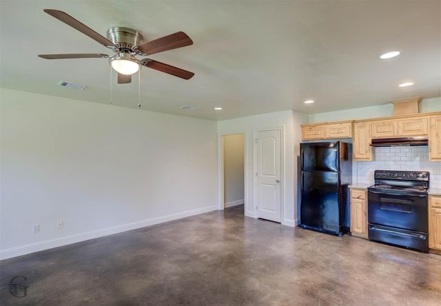 1005 Dalzell, Shreveport, LA 71104