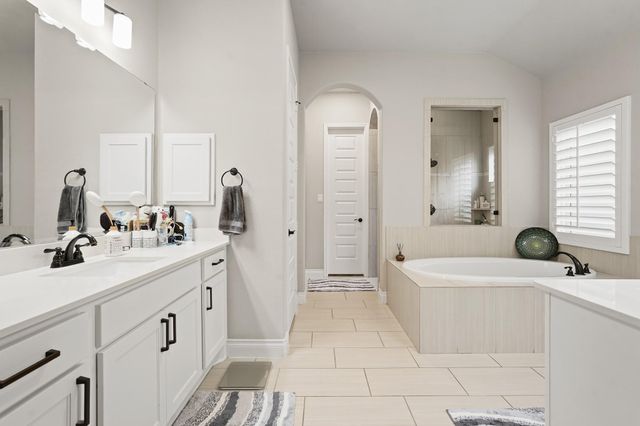 809 Sage Way Lane, Friendswood, TX 77546
