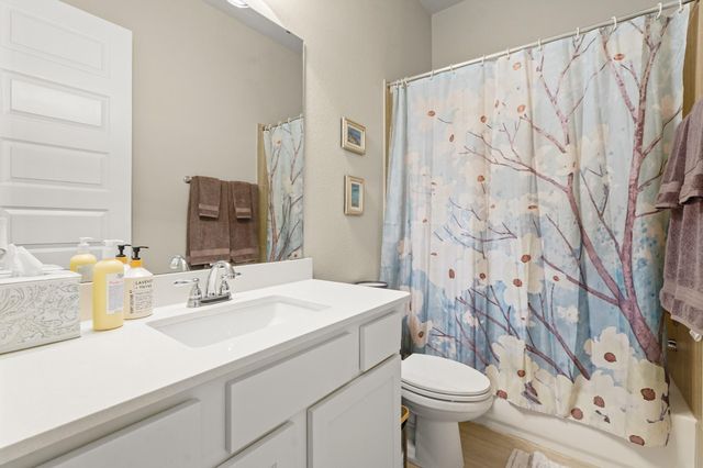 809 Sage Way Lane, Friendswood, TX 77546