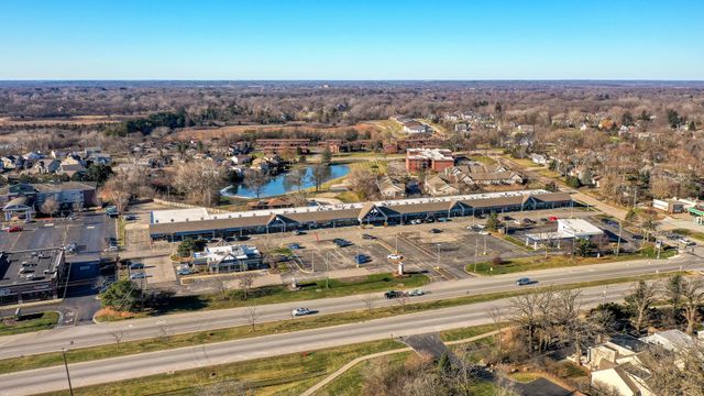 41 S Rand Road, Lake Zurich, IL 60047