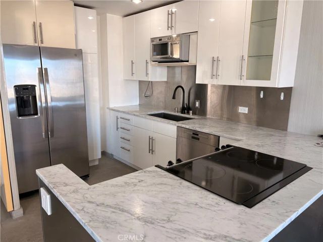 10501 Wilshire Blvd 1409, Los Angeles, CA 90024