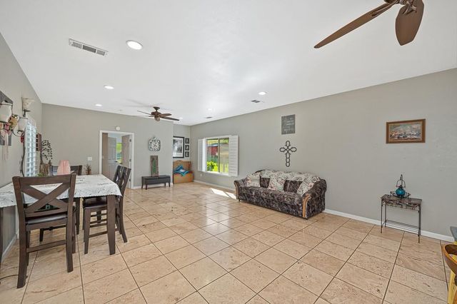 10813 Stone Rd, Oakdale, CA 95361