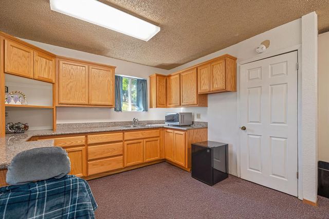 10813 Stone Rd, Oakdale, CA 95361