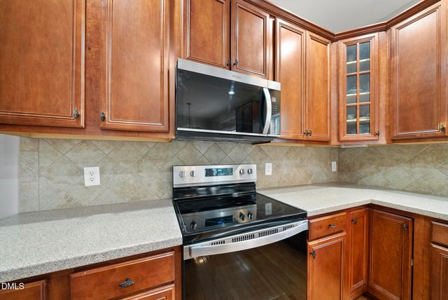 5 Stonehouse Court, Durham, NC 27713