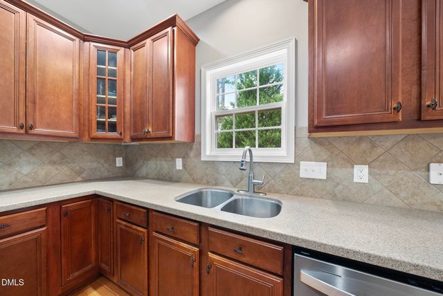 5 Stonehouse Court, Durham, NC 27713