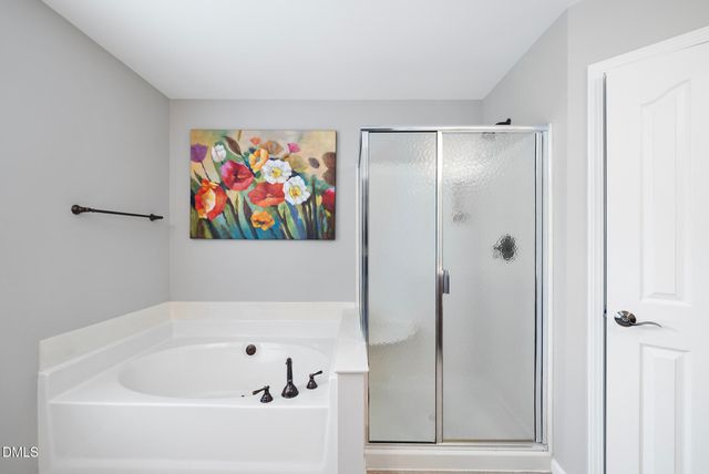 5 Stonehouse Court, Durham, NC 27713