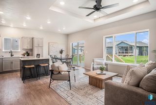 5301 E Lumin St, Sioux Falls, SD 57108