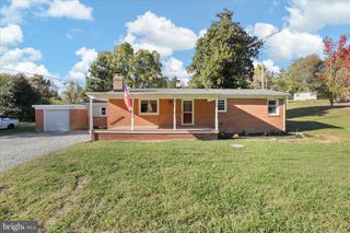347 FOREST LANE RD, Fredericksburg, VA 22405