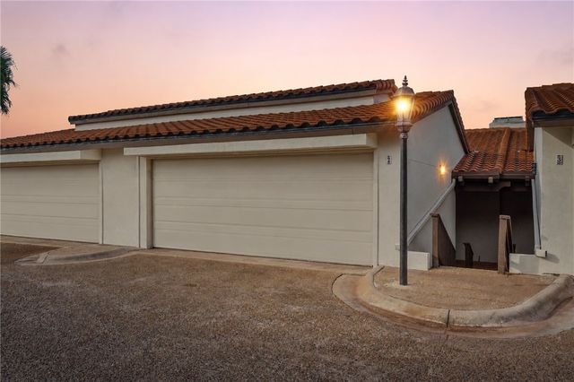 4270 Ocean Dr 2, Corpus Christi, TX 78411