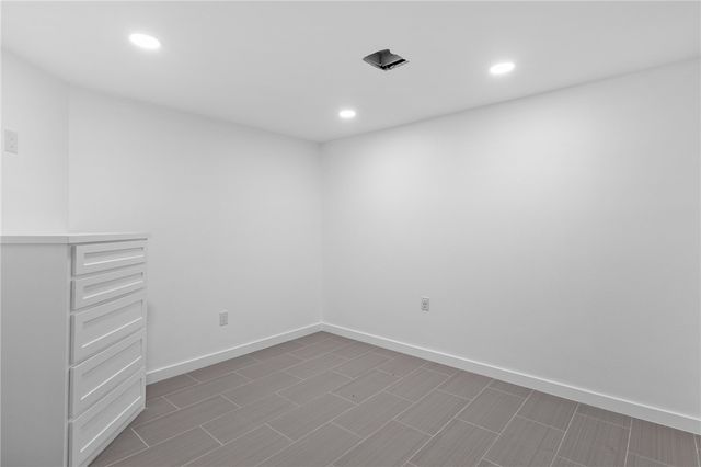 4270 Ocean Dr 2, Corpus Christi, TX 78411