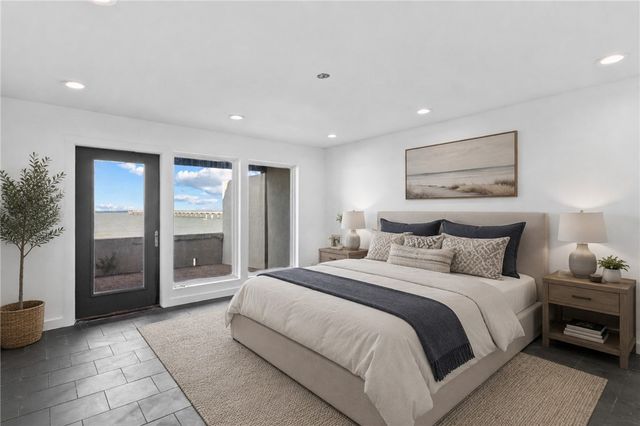 4270 Ocean Dr 2, Corpus Christi, TX 78411