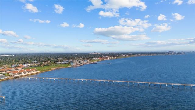 4270 Ocean Dr 2, Corpus Christi, TX 78411